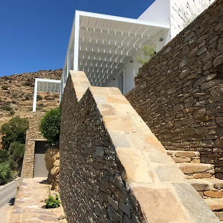 Theros 2 Apartment *